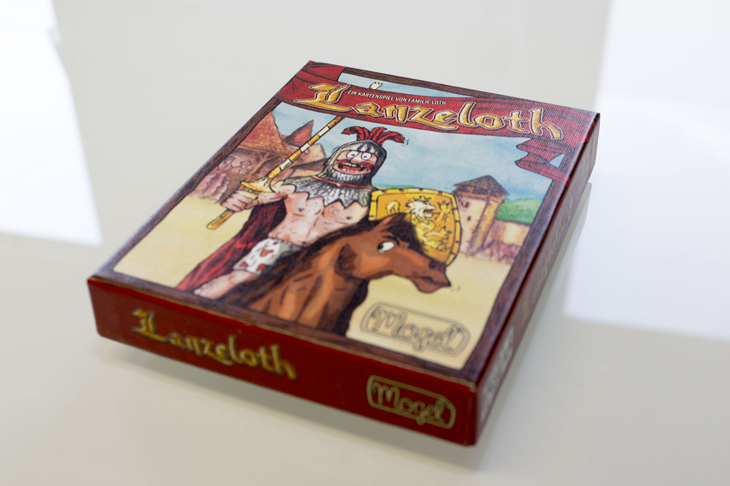 Lanzeloth - das perfekte Kartenspiel für Familien
