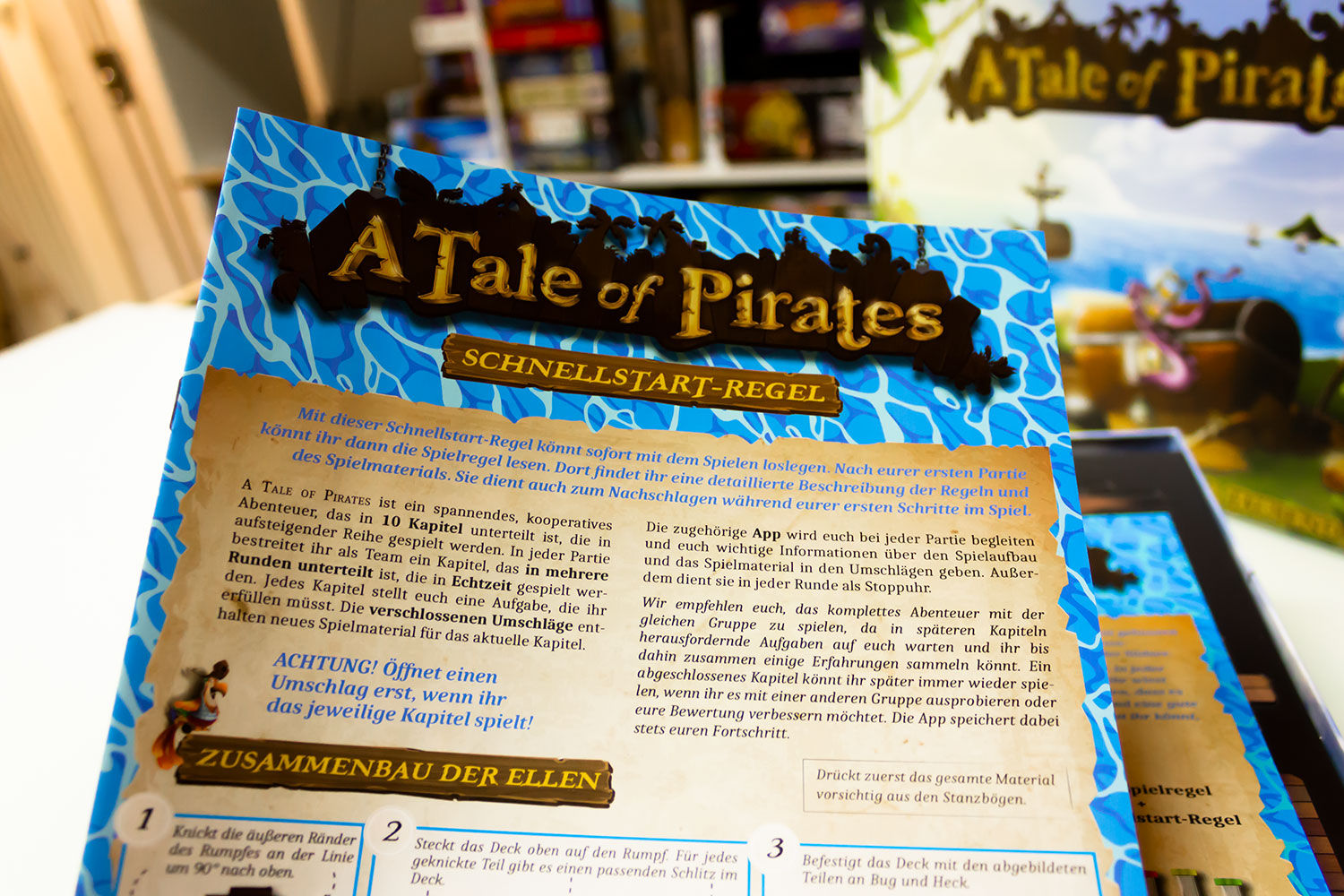 A Tale of Pirates und Dixit 10th Anniversary von Asmodee lieferbar