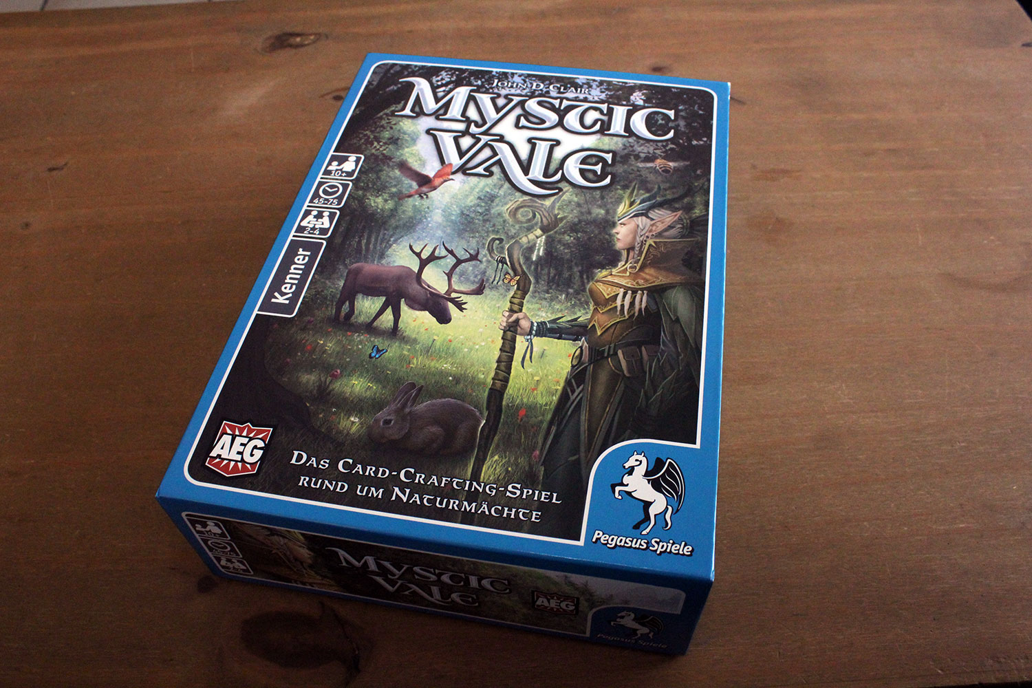 Mystic Vale das “Cardbuilding”-Spiel von Pegasus Spiele im Test
