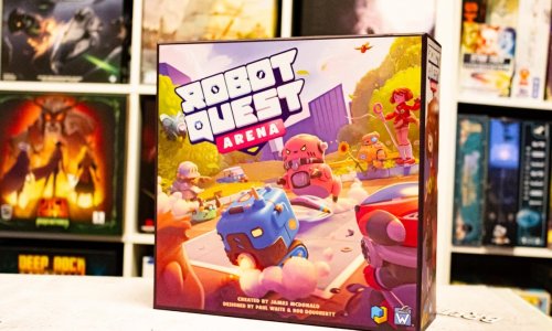 Robot Quest Arena Deckbuilding Game mit super Bewertungen auf BGG